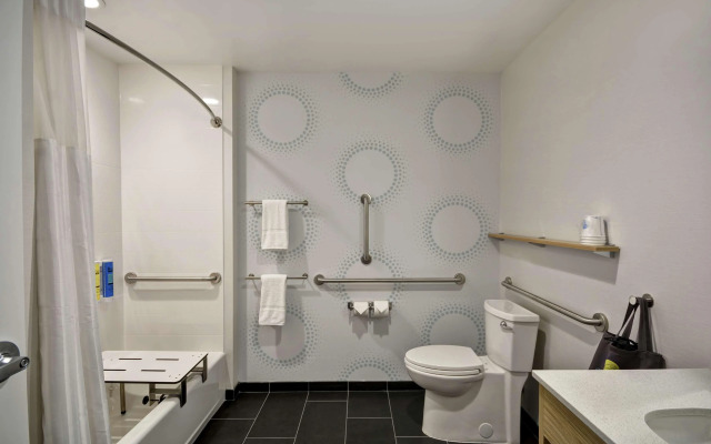 Tru by Hilton Huber Heights