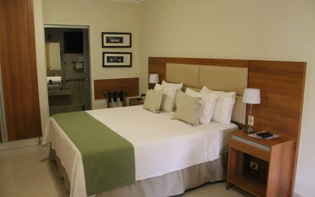 Le Moustier Suites