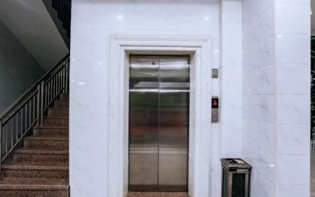 Jiajia Business Apartment