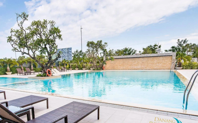 Da Nang Riverside Hotel
