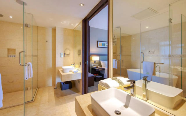 Lia Charlton Hotel Shenzhen