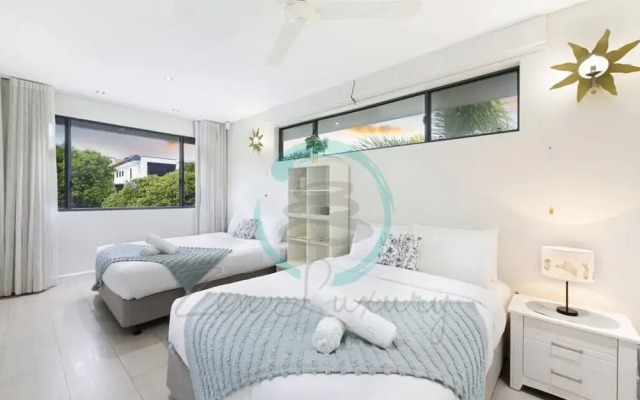 ZENLUX INFINITY - 4BR with Private Pool