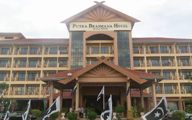 Putra Brasmana Hotel