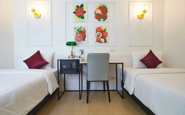 Rose Apple Hotel