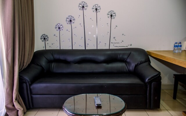 Fancy And Nice 2Br At Serpong Greenview Apartment