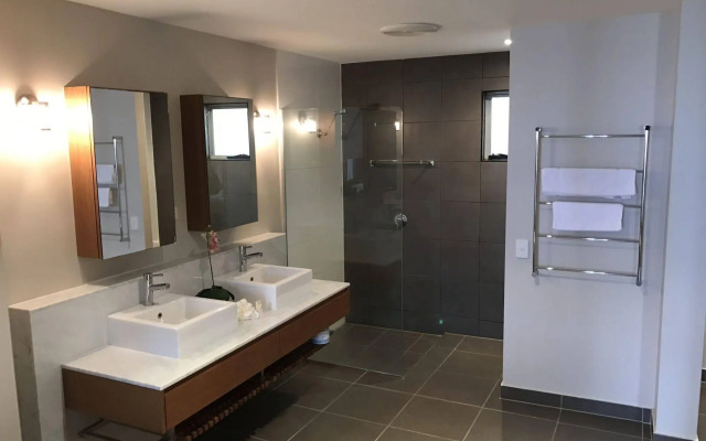 Whitsunday Reflections Apartments