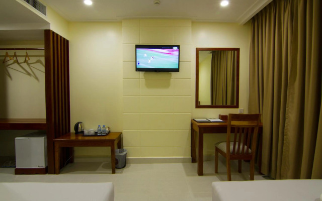 Rose Emerald Hotel