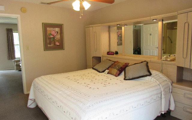 Victoria Palms Inn & Suites