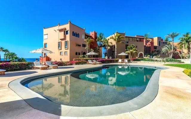 2BD Beach Front Luxury in Cabo