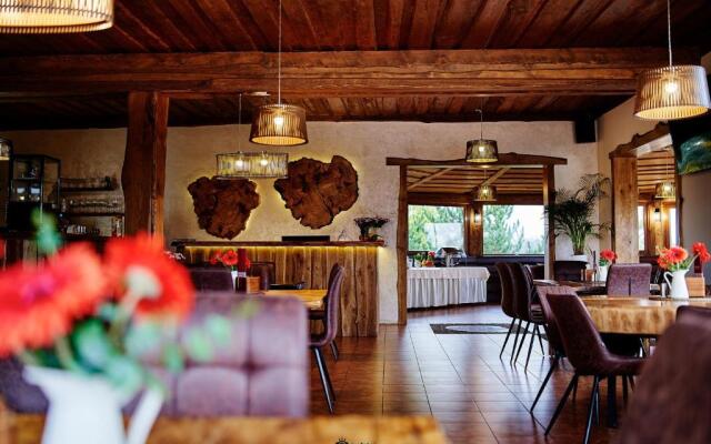 Gościniec pod Strzechą