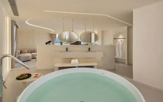 Dali Mubo Holiday Sea View Hotel (Ideal Village Branch)