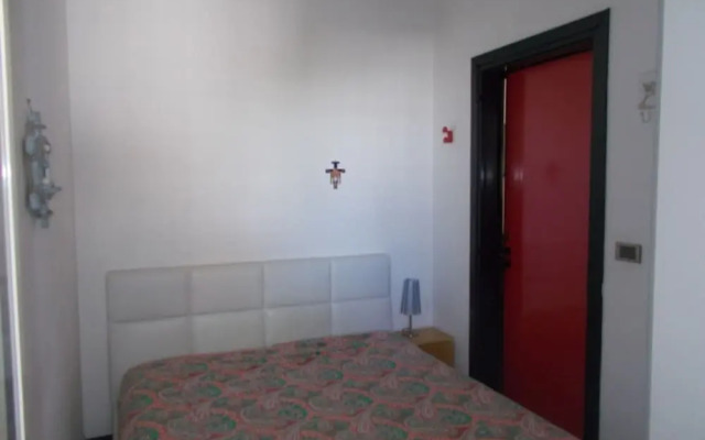 Charming Apartment Near Baia Verde Beach