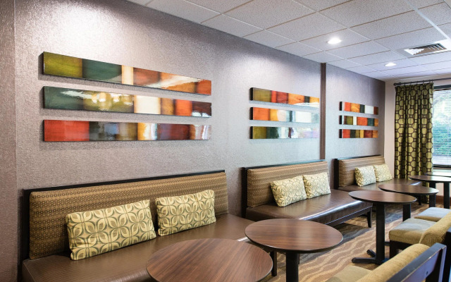 Best Western Plus Lexington Inn