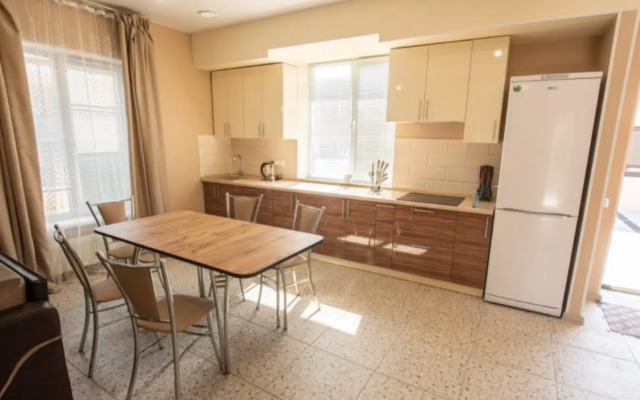 May Mariya Residence