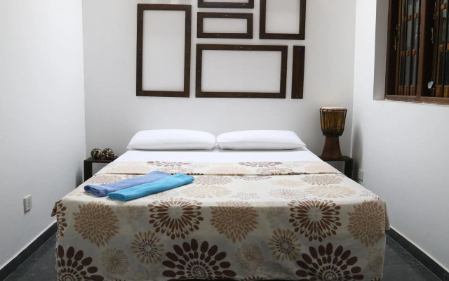 Hostel First Colombo Airport