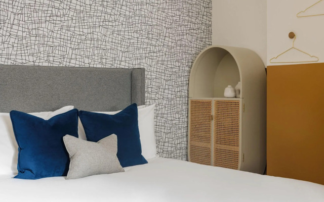 Corner House Hotel