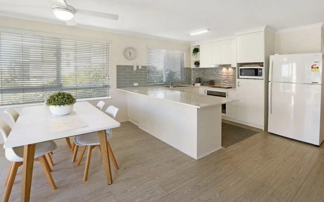 MAINSAIL8 - Mooloolaba Beach