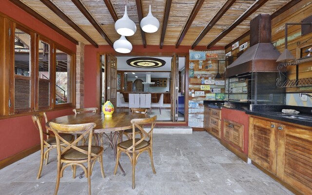 Cliffside Boutique Hotel