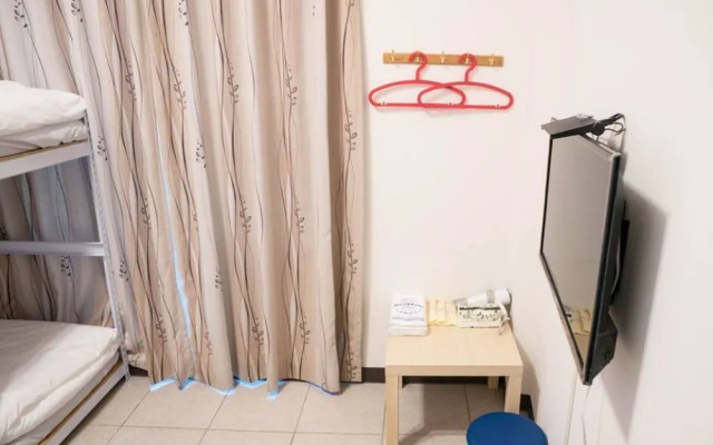 Taichung Fengjia Fully