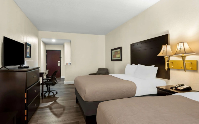 Quality Inn & Suites Lafayette