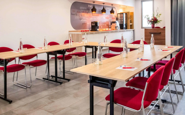 Hôtel Ibis Cannes Mouans Sartoux