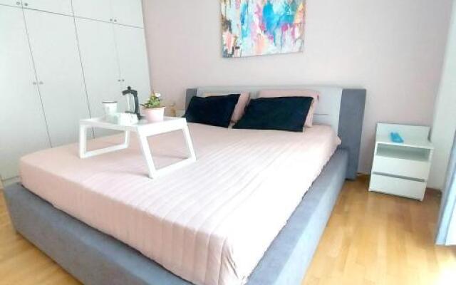 Noelli Cozy And Modern Apartment