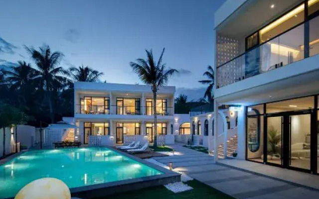 Wanning Moye Homestay (Riyuewan Surfing Store)