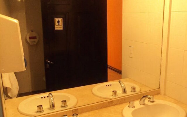 Hostel BarHouse