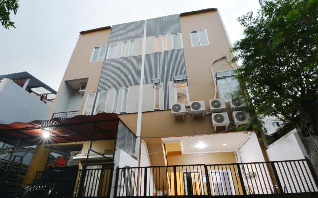 ZEN Rooms Basic Tanjung Duren Syariah