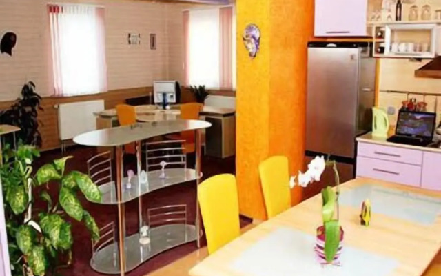 Guest House LT