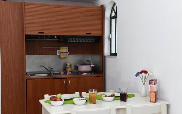 Phaistos Hotel