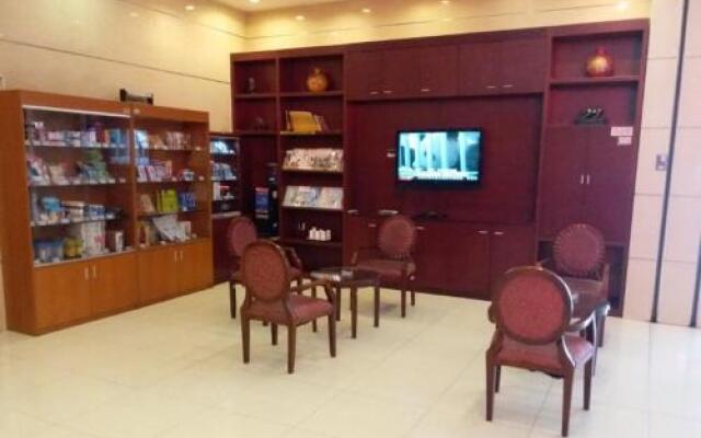 Elan Hotel Taicang Wuyang Square