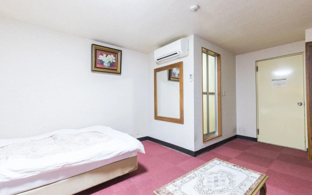 OYO Joetsu Central Hotel Takada-Nakamachi