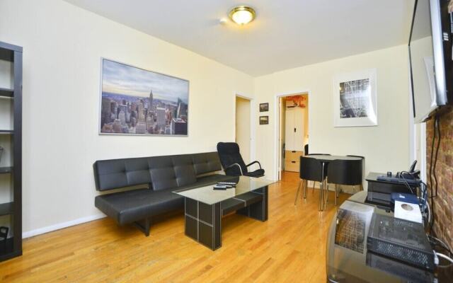 Fancy 2 Br on Upper East Side