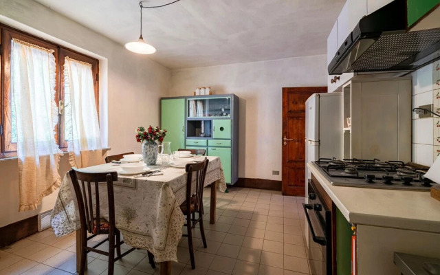 Amazing Home in Longoio With 2 Bedrooms