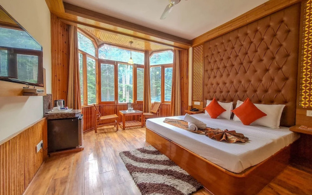 OYO 13836 Hotel Manu Vatika