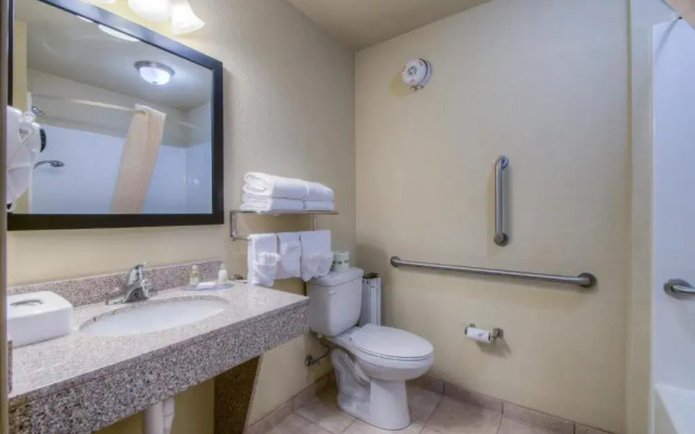 Cobblestone Inn & Suites - Wray