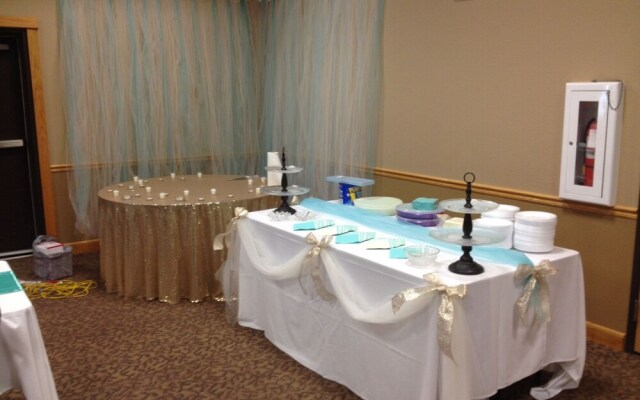 Fossil Creek Hotel And Suites