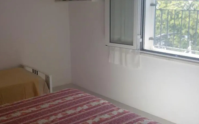 Villa Elegante Con Terrazzo E Giardino