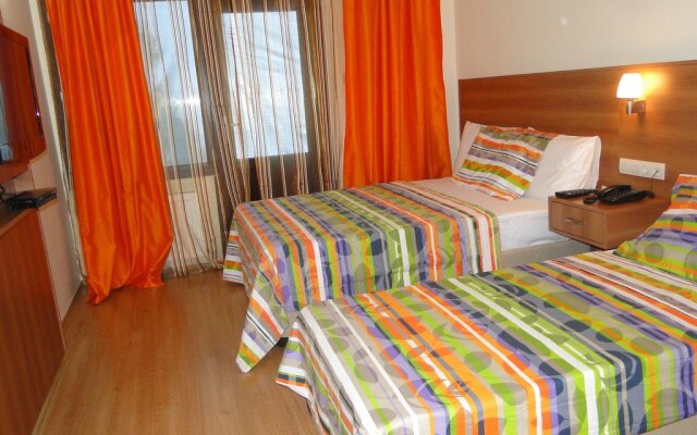 Yener Hotel