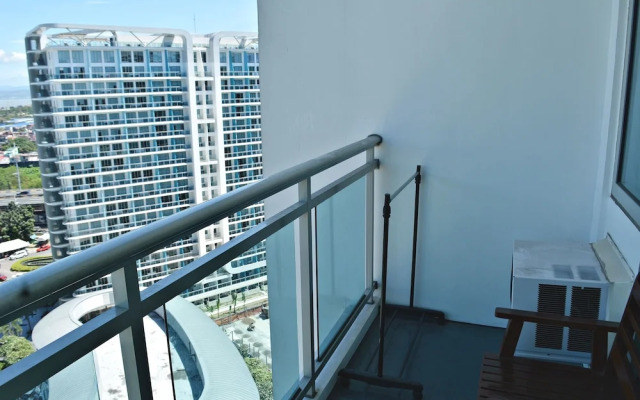 Shir Hub at Azure Urban Residences