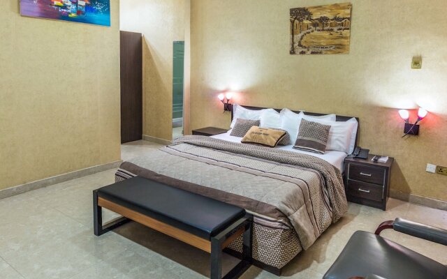 City Escape Hotel Prampram
