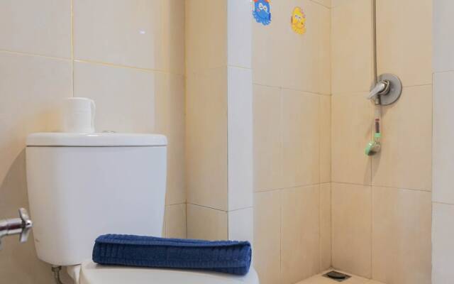 Convenient Studio Mangga Dua Apartment