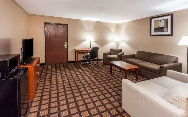 Baymont by Wyndham New Buffalo