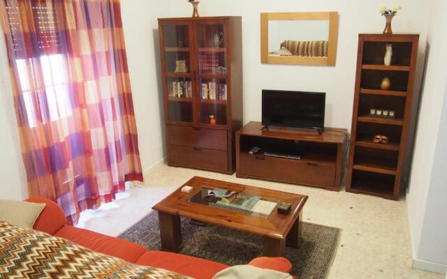 Casa Valientes A - Free private parking, WiFi & AC
