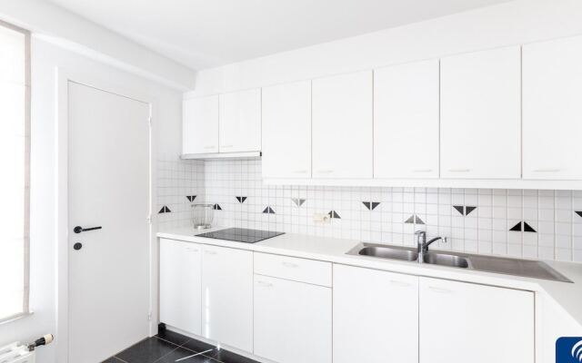 Modern Flat in Quiet Area