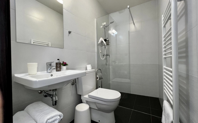 Grand Petit Hotel ex Shato Gesson