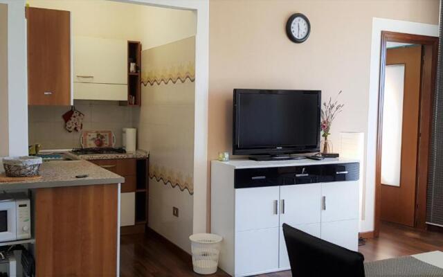 Appartamento Tobias 201 La Portella by Gardadomusmea