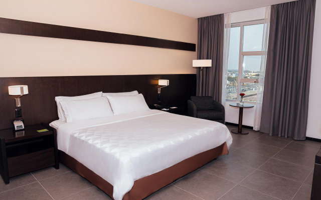 Holiday Inn Guayaquil Airport by IHG