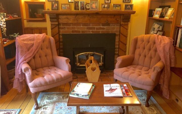 Sujak on Sunnyhill Bed and Breakfast